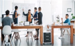 获得政府资金累计一起高达180万